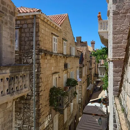 Sebastiaan アパート *